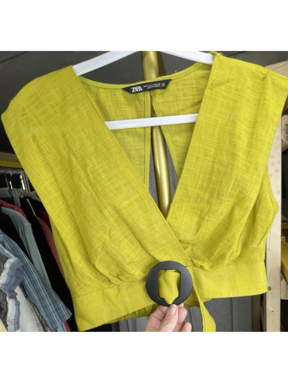 ZARA Chartreuse Belted Buckle Deep V Cropped Sleeveless 100% Cotton Top S READ